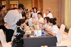 曾经授权力用做品